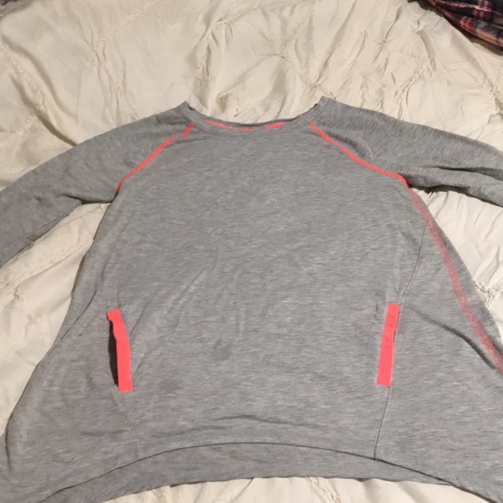 Long sleeve shirt.